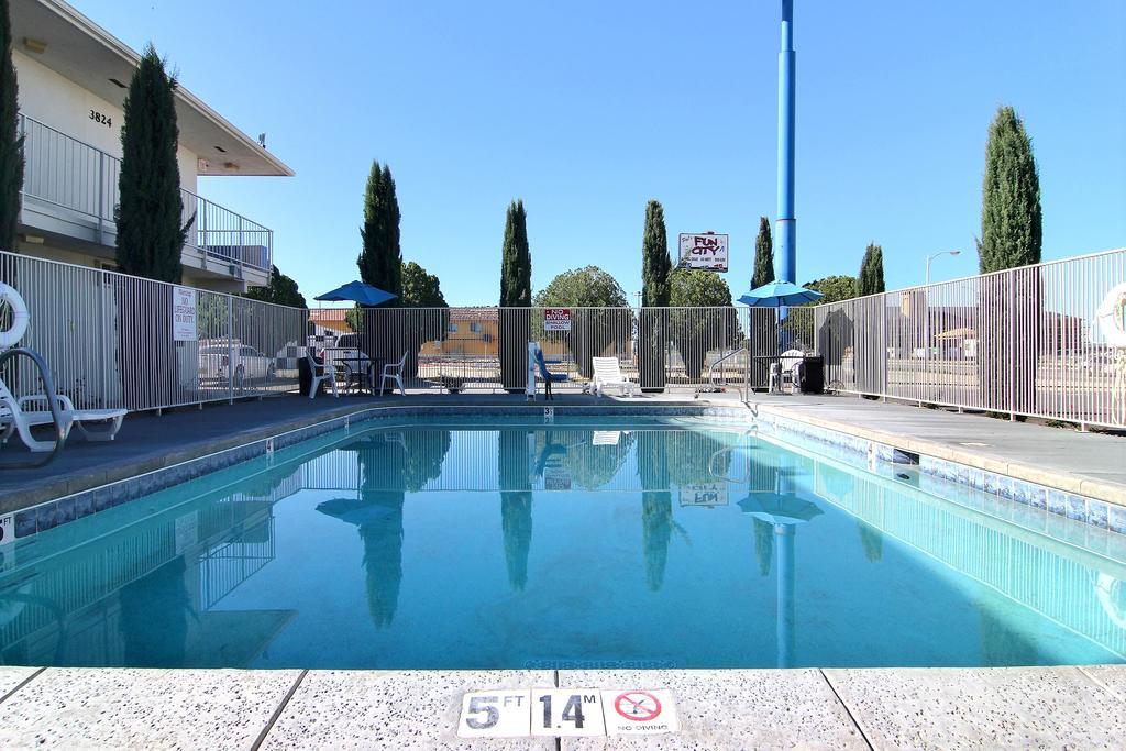 Motel 6-Carlsbad, Nm Exteriör bild
